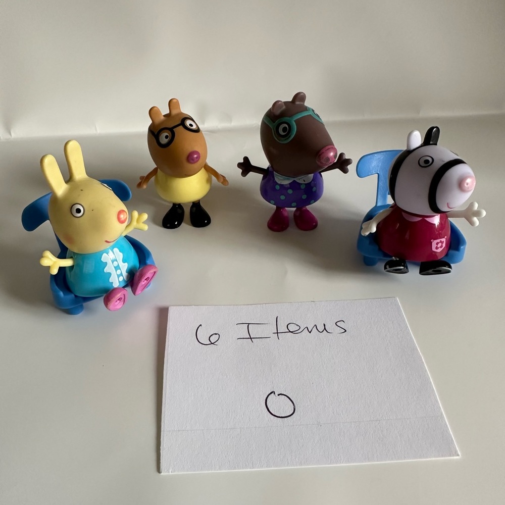 Peppa Pig Character Friends plus Chairs! Pre-owned condition